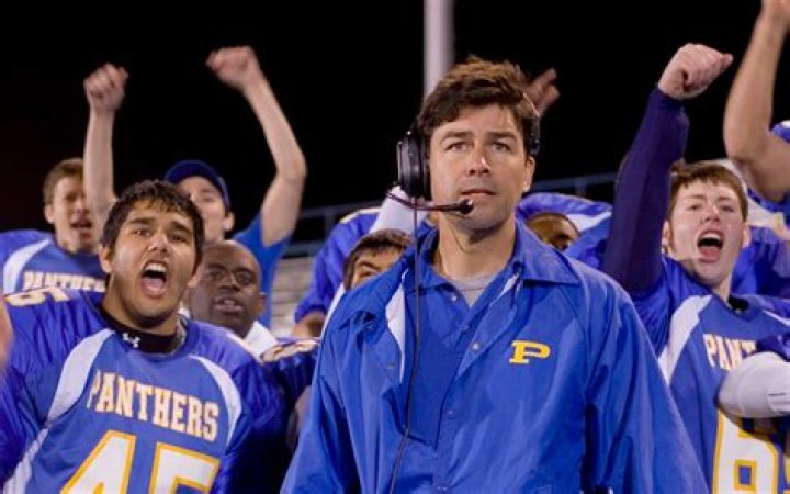 Actor Chandler who played Coach Taylor on “Friday Night Lights” NYT Crossword Clue Answer