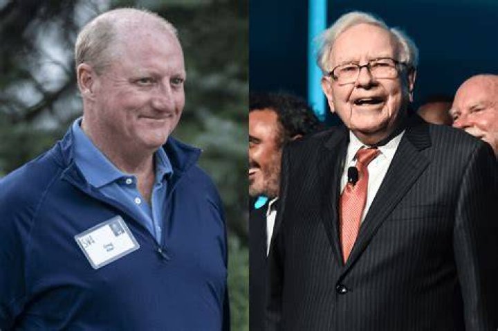 Berkshire Hathaway CEO who's the third-richest American according to the Bloomberg Billionaires Index ($85 billion as of 11/1/19): 2 wds.