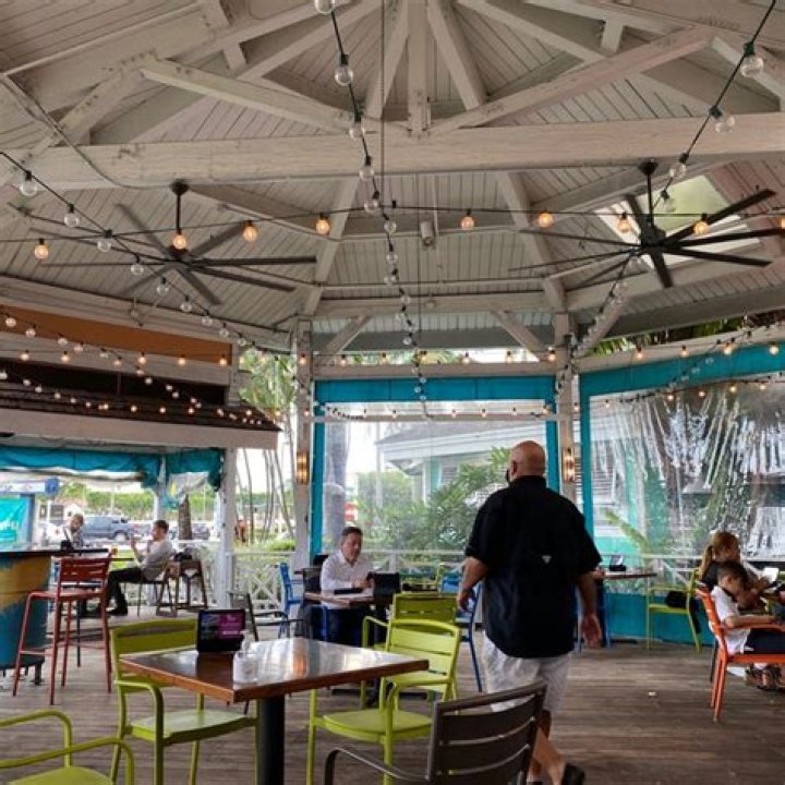 Breeze Caribbean Restaurant: Your Ultimate Island Dining Experience