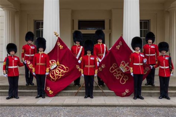 Can the Queens guards stop?