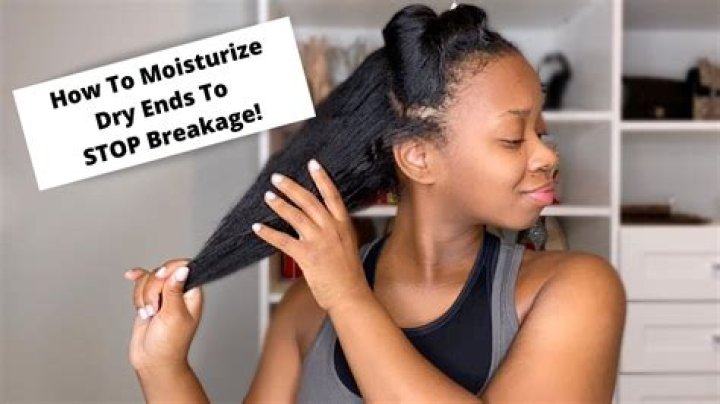 Does oil actually moisturize hair?