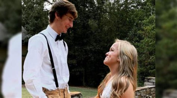 Elizabeth Johnston and Bryce Wedding: A Celebration of Love and Commitment