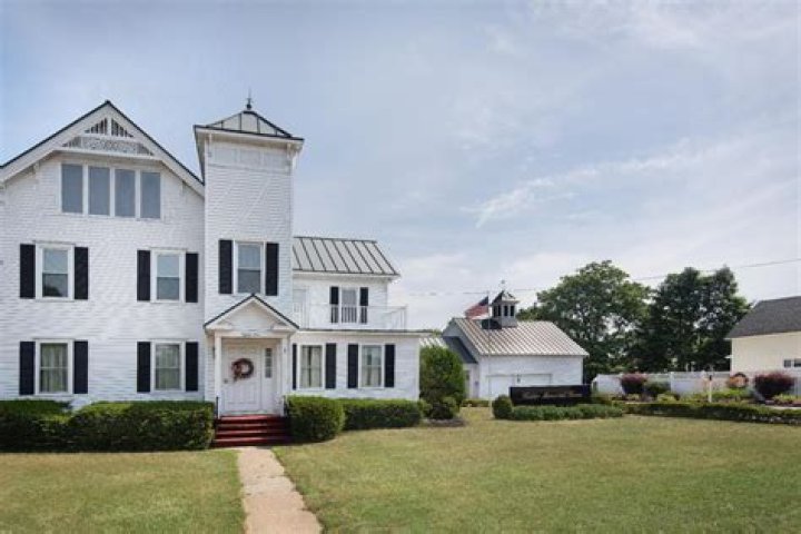 Goss Funeral Home: A Trusted Companion in Times of Need