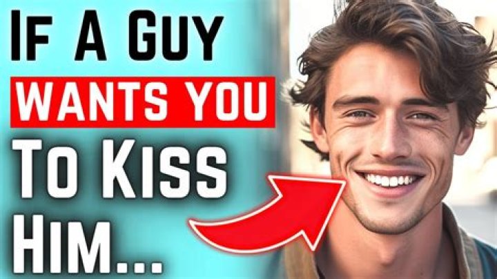How do I know if a guy wants to kiss me?