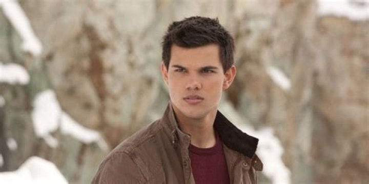 Jacob Black Twilight: Discovering the Real Name and Fascinating Story Behind the Character