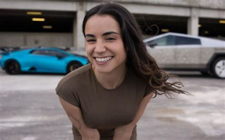 Jameliz Benitez Smith: The Rising Star in the Entertainment World