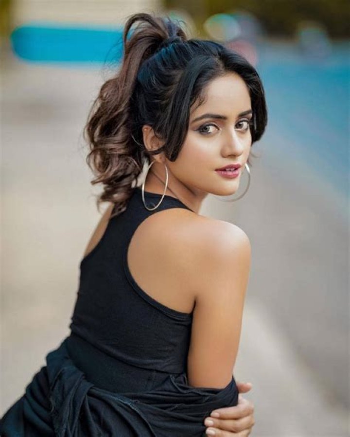 Nisha Guragain: Rising Star in the Entertainment Industry