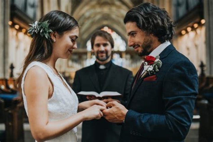 Vow made at the altar: 2 wds.