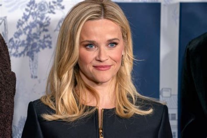 Who does Reese Witherspoon's hair?
