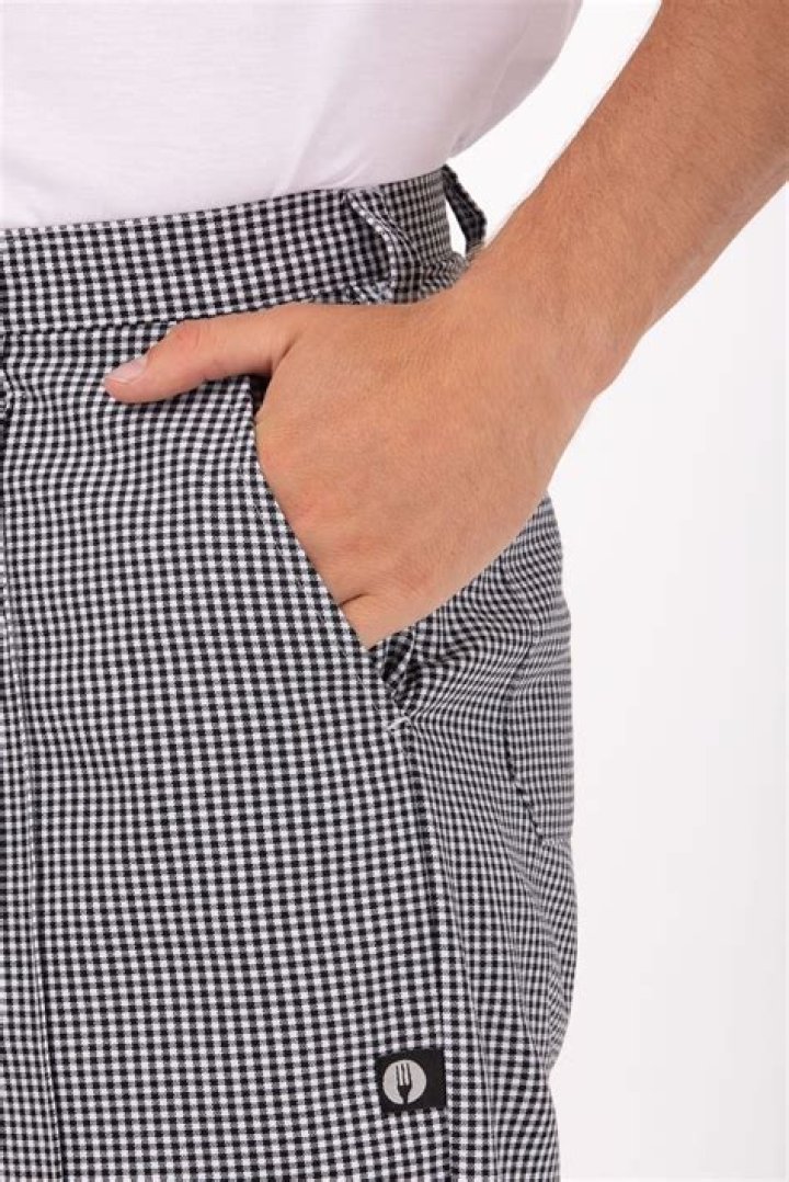 Why do cooks wear checkered pants?